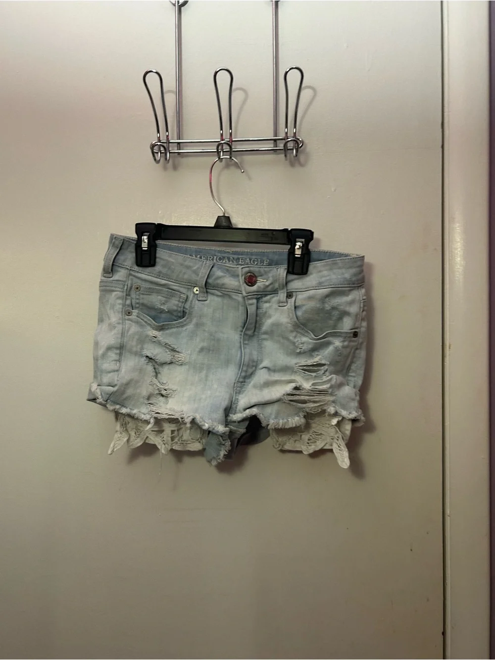 american eagle light washed denim shorts